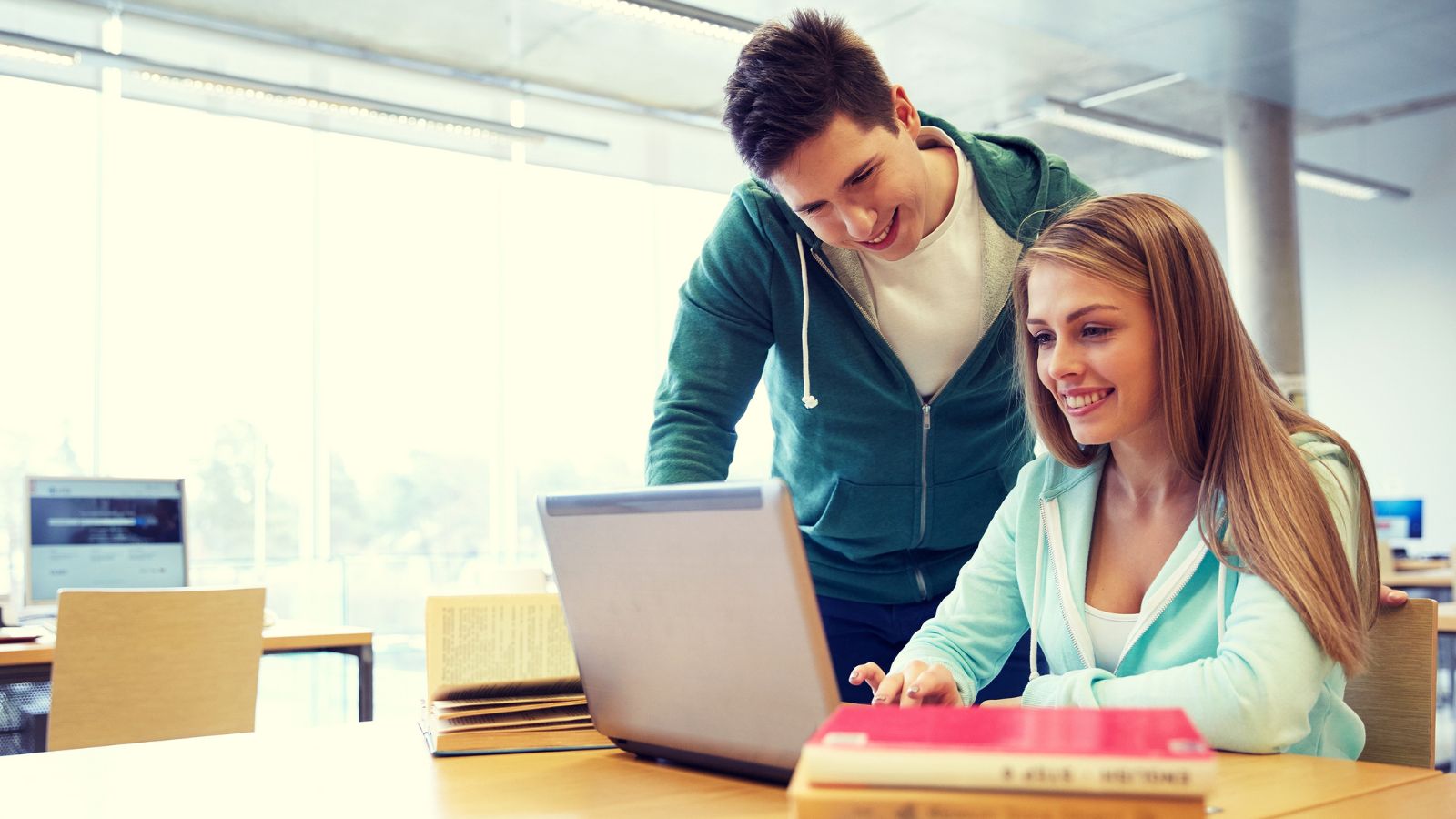Where to Find Educational Resources about Crowdfunding Investing: Top 7 Resources