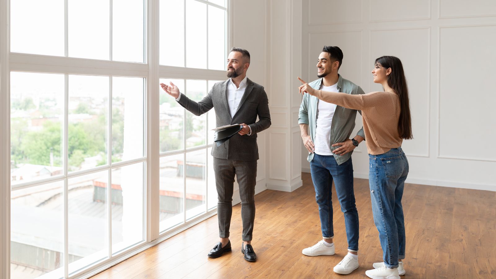 7 Effective Ways to Establish Credibility as a Wholesaler