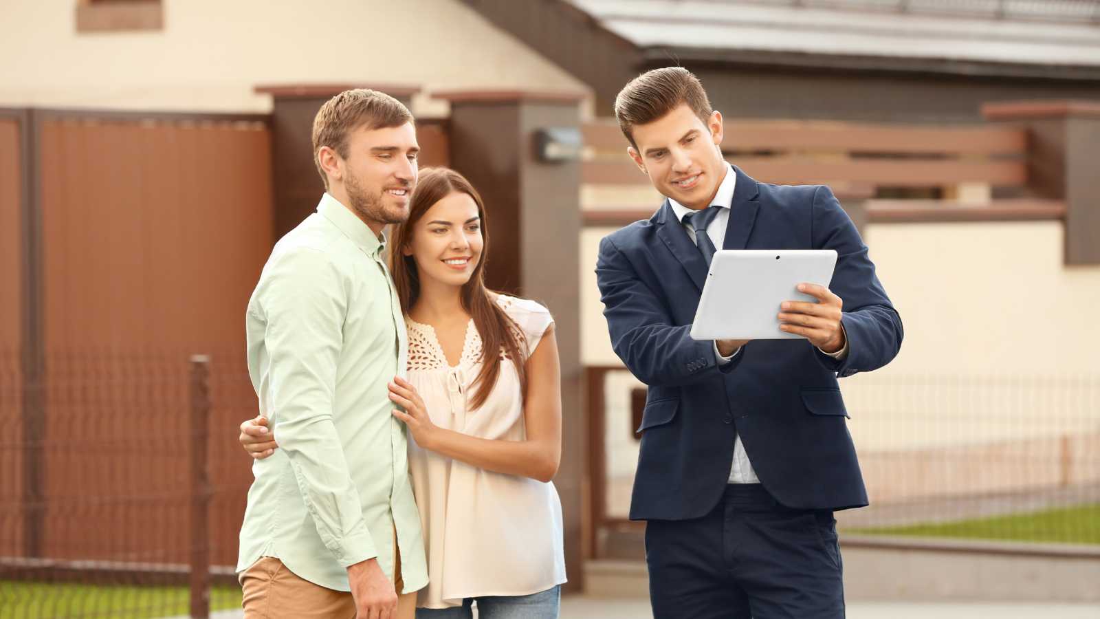 10 Tips for Managing Tough Buyers & Sellers in Wholesale Real Estate